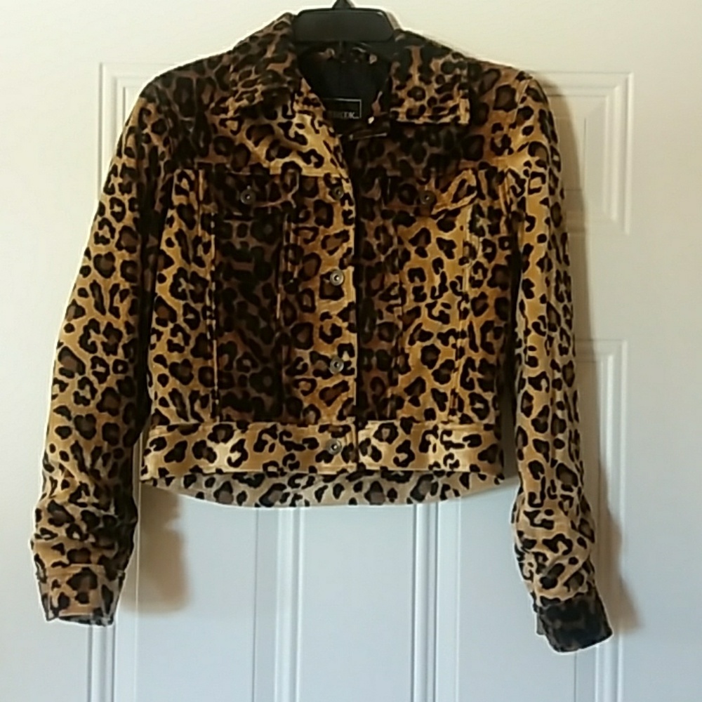 Outbrook. Leopard print jacket.New